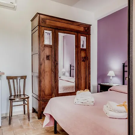 Le Terre Di Bac Bed & Breakfast Borgo Montenero
