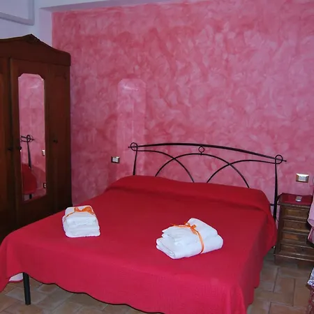 Le Terre Di Bac Borgo Montenero