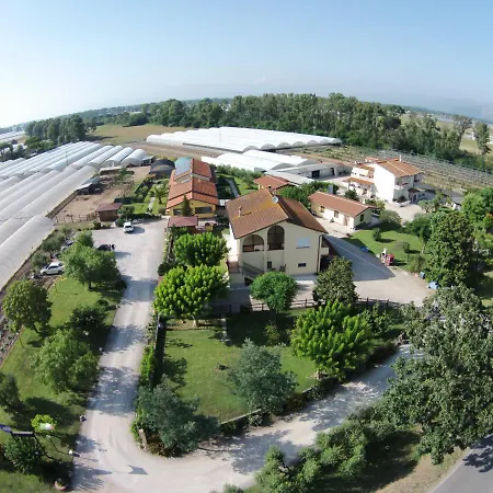 Le Terre Di Bac Borgo Montenero